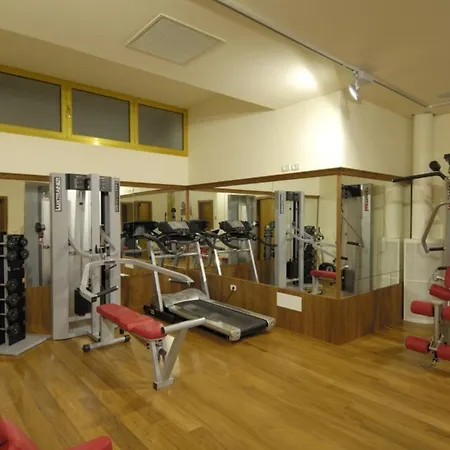 Sunny Flat With A Generous Terrace 아파트 *