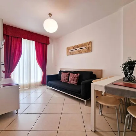 Sunny Flat With A Generous Terrace *