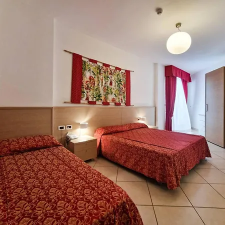 Appartamento Sunny Flat With A Generous Terrace Bibione