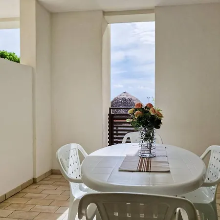 Sunny Flat With A Generous Terrace Appartamento Bibione