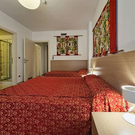Appartamento Sunny Flat With A Generous Terrace *