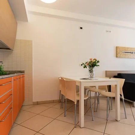Sunny Flat With A Generous Terrace Appartamento Bibione