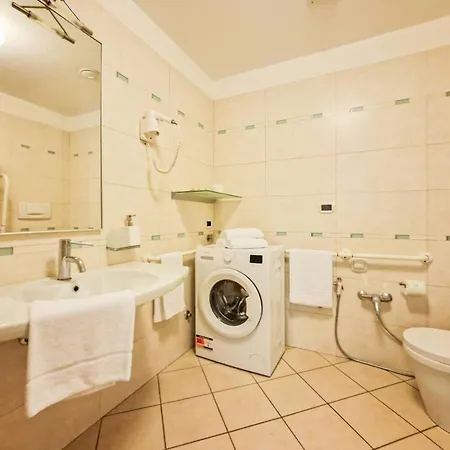 Sunny Flat With A Generous Terrace * Bibione