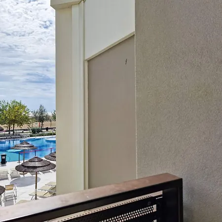Appartamento Sunny Flat With A Generous Terrace Bibione