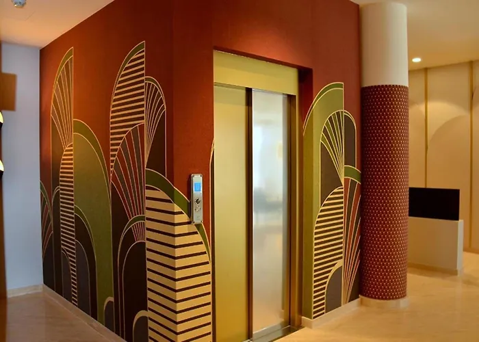 Appartement Sunny Flat With A Generous Terrace *